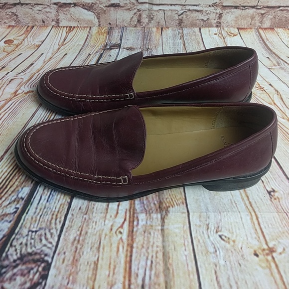 BURGUNDY ANNE KLEIN LOAFERS - Picture 2 of 4